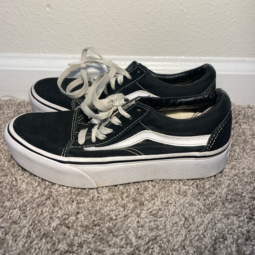 Old Skool Stackform Vans - Size 6 - image 2